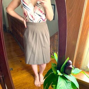 Beige pencil skirt